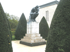 Rodin's Thinker Statue - Photo